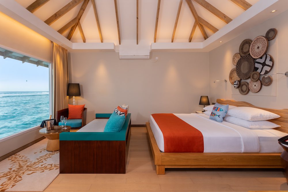 Water Bungalow at Cinnamon Dhonveli thumbnail 3